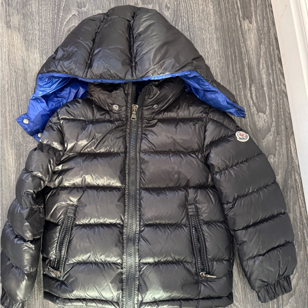 MONCLER DOWN PUFFER JACKET